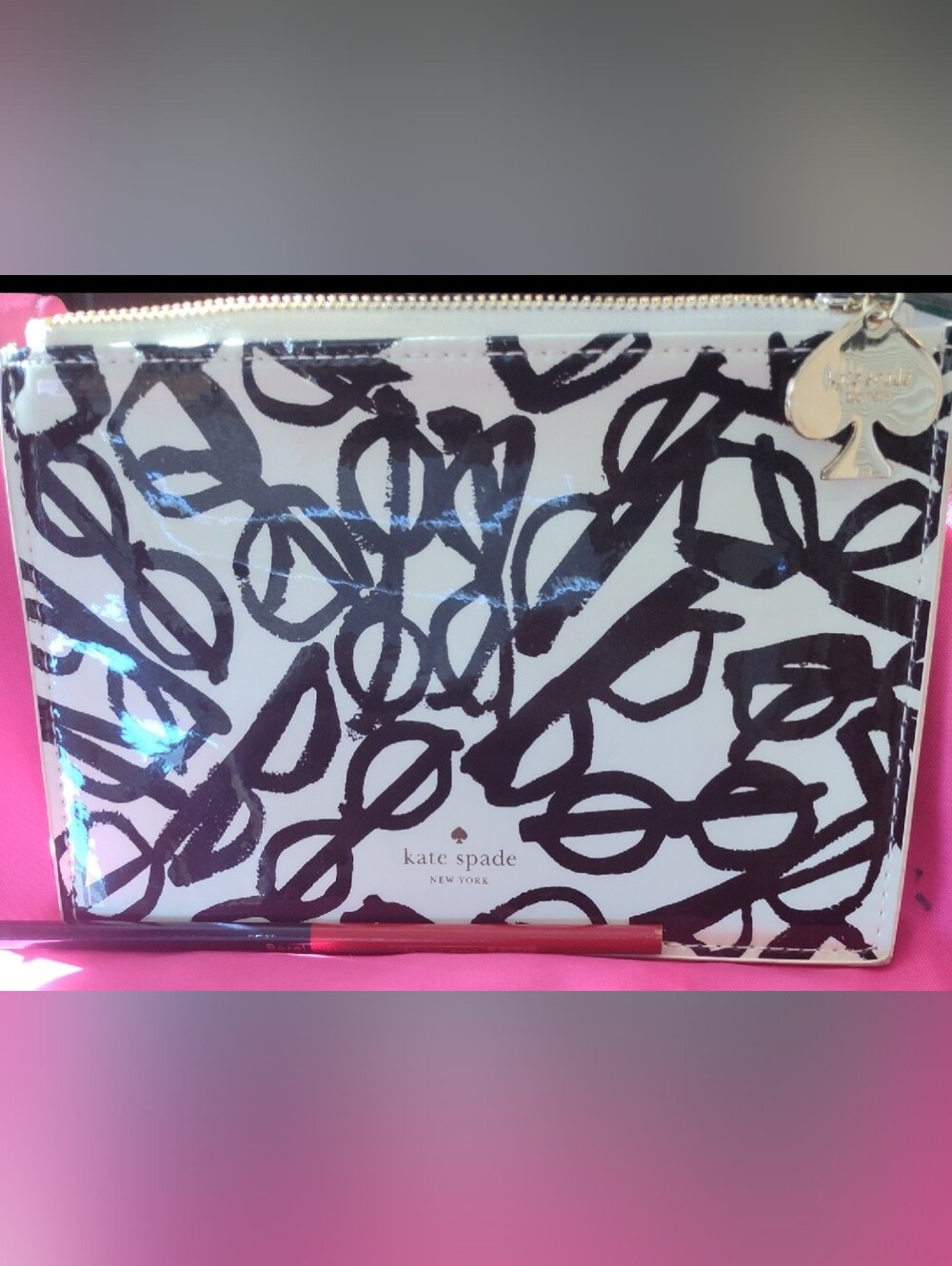 Kate Spade Black  Glasses Zip Pouch / Clutch Logo Heart Charm 8 X 6 EUC
